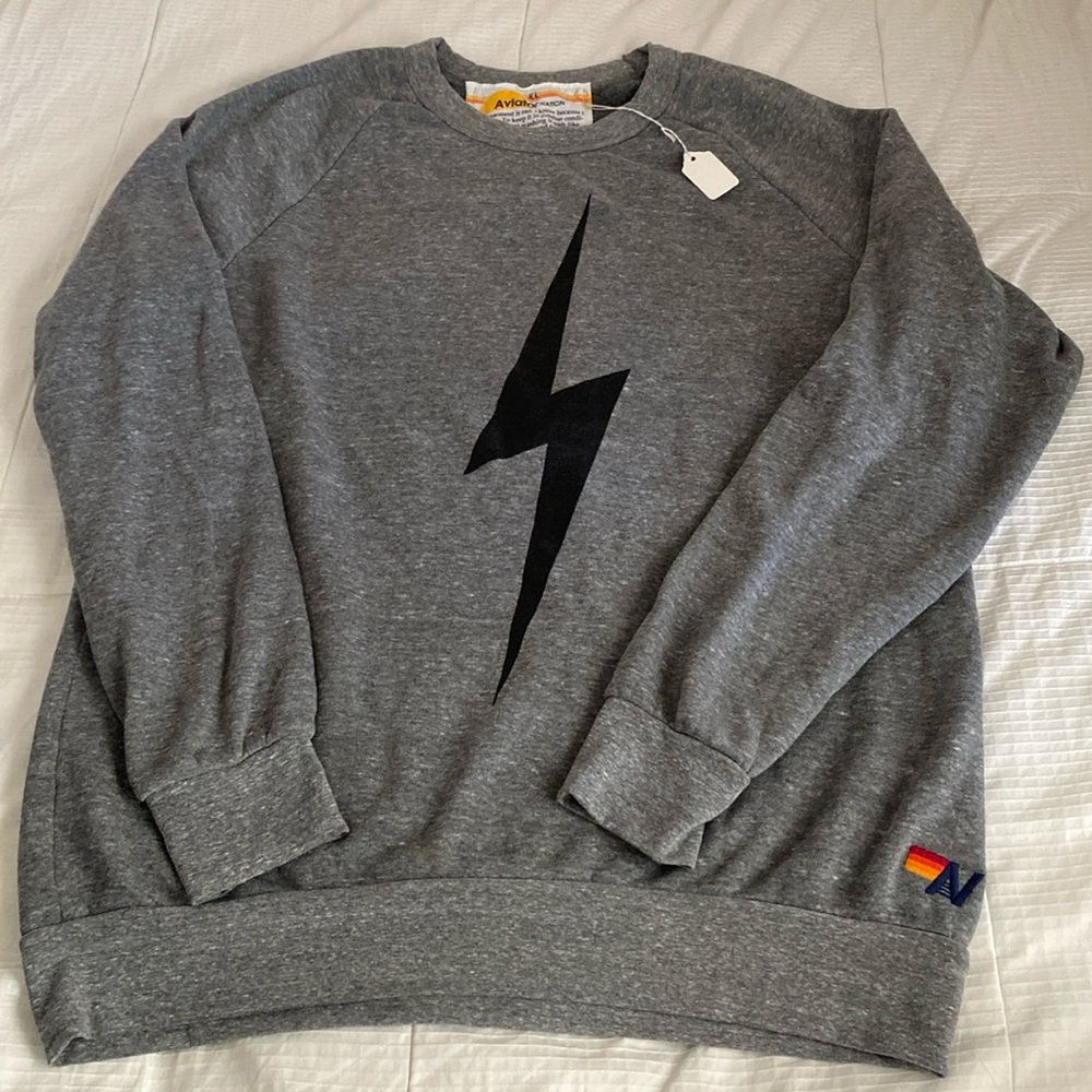 AVIATOR Nation Thunder Bolt Sweatshirt Size XL